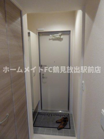 東大阪市楠根１丁目のアパートの玄関
