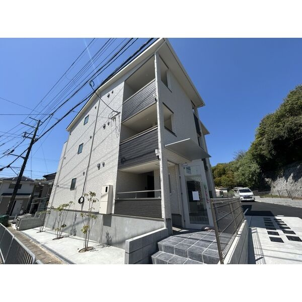 ジーメゾン小栗栖クレフィエの外観