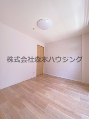 【洋室】 | 　メゾンエスポワール | 個人の部屋や寝室として使える洋室です