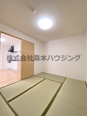 【和室】 | 　メゾンエスポワール | 和室ならではの温かな和の空間で寛ぎの時間を過ごせます