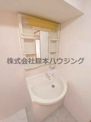 【独立洗面台】 | 　メゾンエスポワール | 独立洗面台、朝の身支度には欠かせません