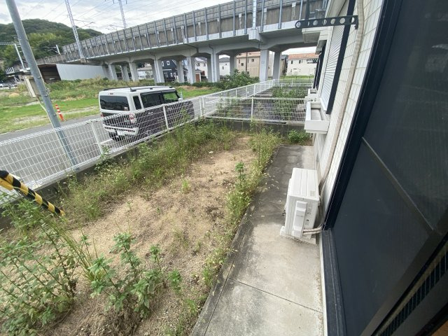 ディアス東南A棟の庭