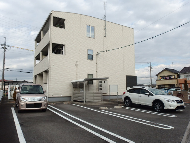 ブルック駅西の外観