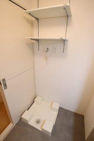 【設備】 | ヴィラージュ | 室内洗濯機置場