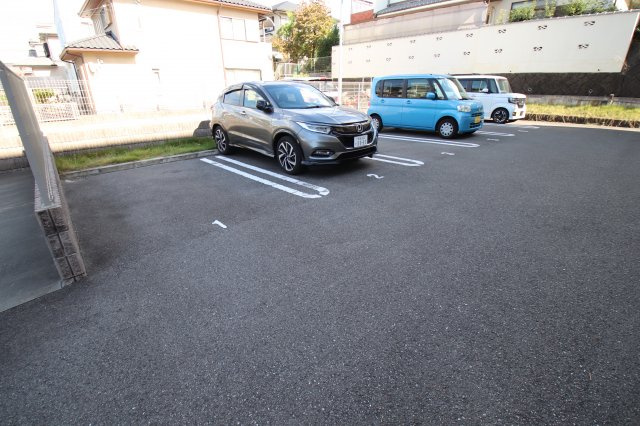 【駐車場】 | ヴィラージュ