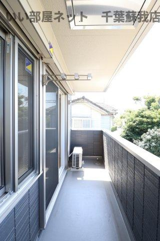 AALII（アアリイ）Ⅲのバルコニー|外からの目が気にならないバルコニーで洗濯物が干せます