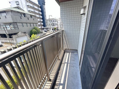 【バルコニー】 | ”エリタージュ鶴見”