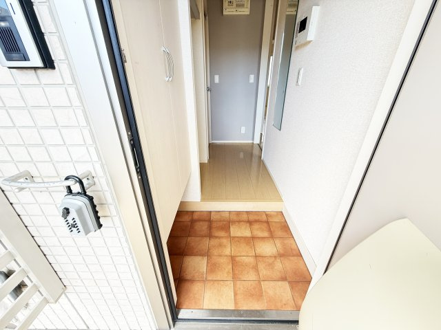 サンハイム神田の玄関