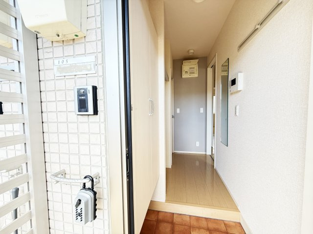 サンハイム神田の玄関