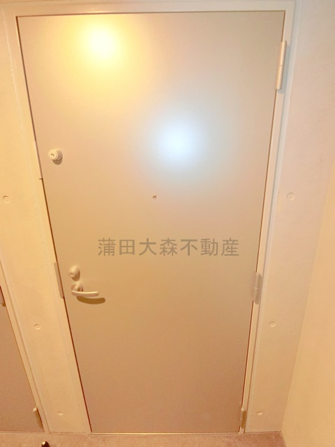 プティレスト平和島の玄関