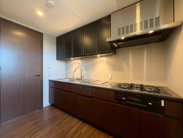 グラングリーン大阪THE NORTH RESIDENCE　扇町小学校のキッチン|キッチン