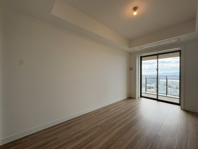 グラングリーン大阪THE NORTH RESIDENCE　扇町小学校の洋室|洋室