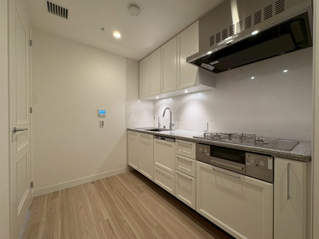 グラングリーン大阪THE NORTH RESIDENCE　扇町小学校のキッチン|キッチン