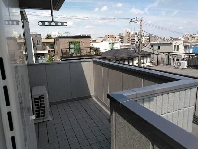 Ｃｏｃｏｔｔｏ学芸大学のバルコニー