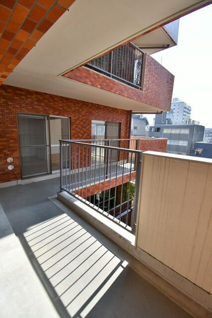 シャンボール一番町のバルコニー