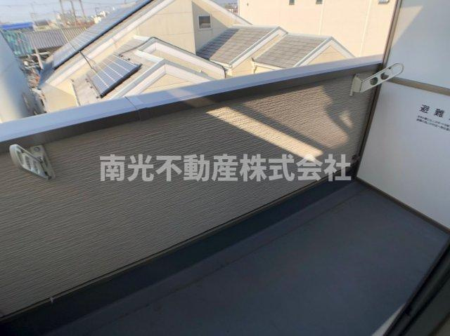 クリエオーレ長瀬町のバルコニー