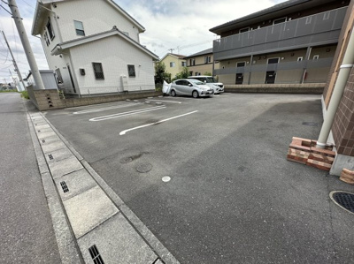 【駐車場】 | ティアラ