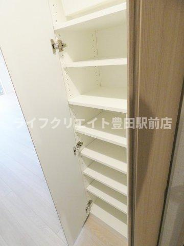 ラグゼナ八王子南町の玄関