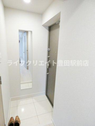 ラグゼナ八王子南町の玄関