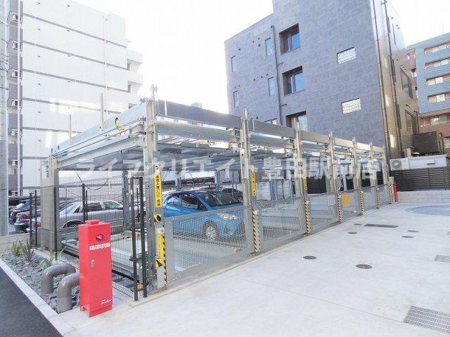 ラグゼナ八王子南町の駐車場