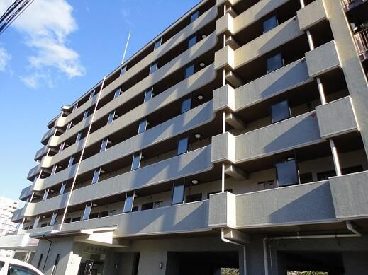菊田参番館の外観