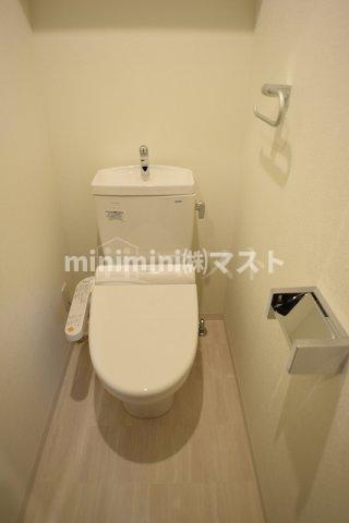 大阪市浪速区塩草３丁目の賃貸マンションのトイレ