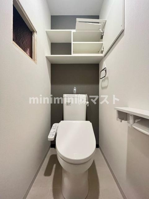 大阪市浪速区敷津東１丁目の賃貸マンションのトイレ