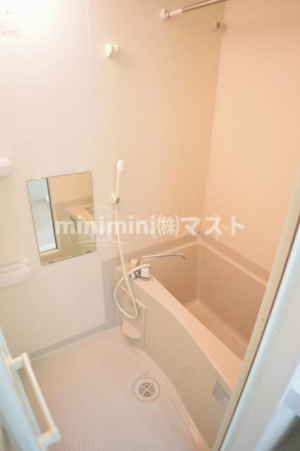 大阪市浪速区塩草３丁目の賃貸マンションの浴室