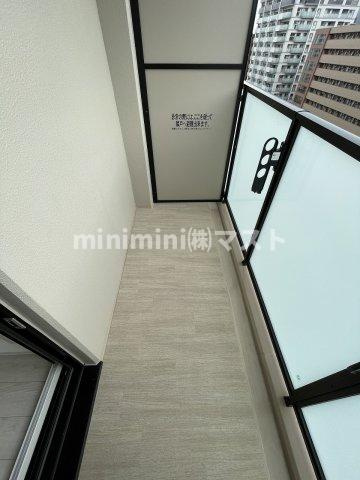 大阪市浪速区稲荷１丁目の賃貸マンションのバルコニー