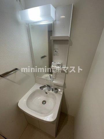 大阪市浪速区稲荷１丁目の賃貸マンションの洗面所