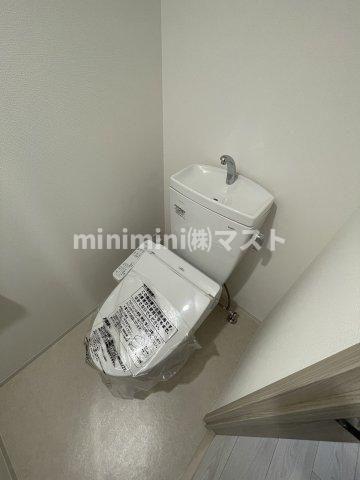 大阪市浪速区稲荷１丁目の賃貸マンションのトイレ