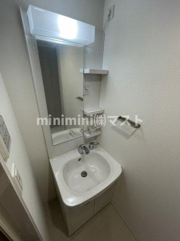 大阪市浪速区稲荷１丁目の賃貸マンションの洗面所