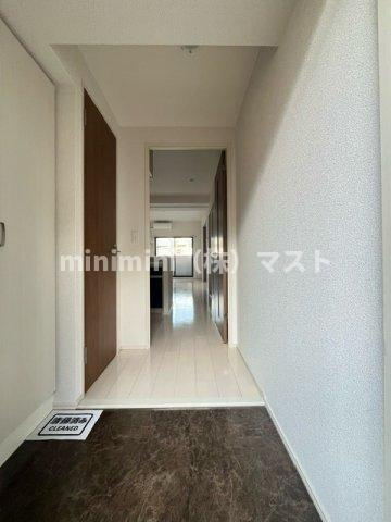 大阪市浪速区塩草２丁目の賃貸マンションの玄関