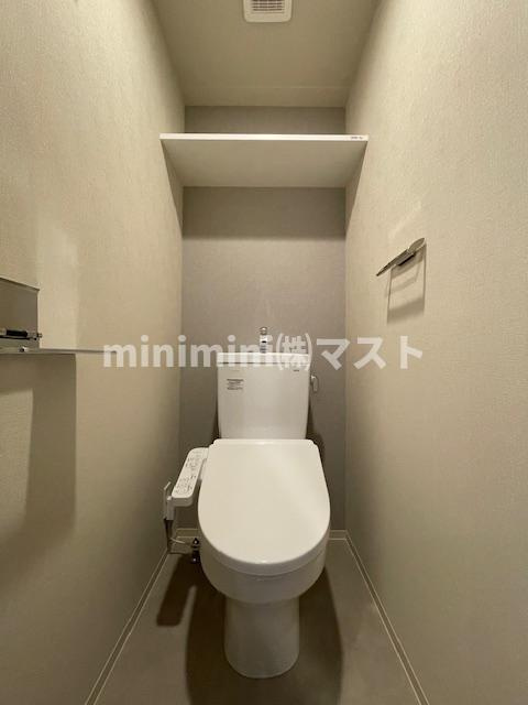 大阪市浪速区桜川２丁目の賃貸マンションのトイレ
