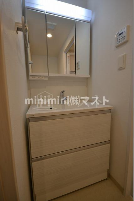 大阪市浪速区元町２丁目の賃貸マンションの洗面所