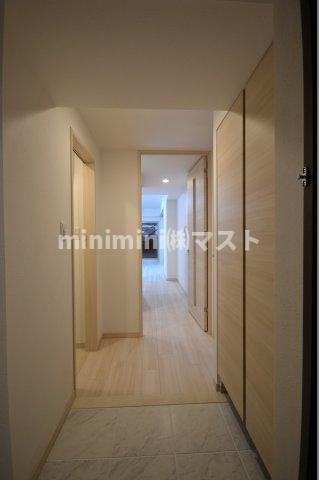 大阪市浪速区元町２丁目の賃貸マンションの玄関