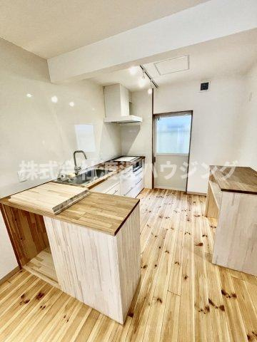 東難波町3丁目貸家の内装