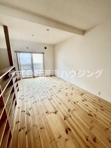 東難波町3丁目貸家の内装