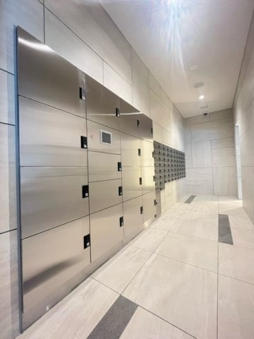 大阪市浪速区浪速西１丁目の賃貸マンションのロビー