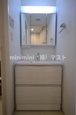 大阪市浪速区元町２丁目の賃貸マンションの洗面所