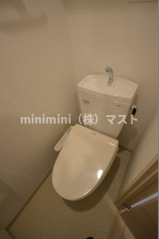 大阪市浪速区元町２丁目の賃貸マンションのトイレ
