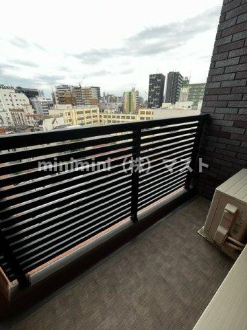 大阪市浪速区塩草１丁目の賃貸マンションのバルコニー