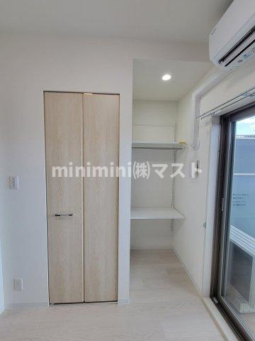 大阪市浪速区敷津東１丁目の賃貸マンションの居間・リビング