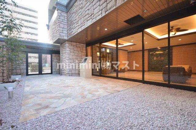 大阪市浪速区稲荷１丁目の賃貸マンションのロビー