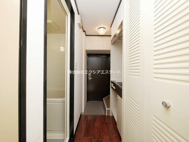 ノアーズアーク桃谷21の玄関