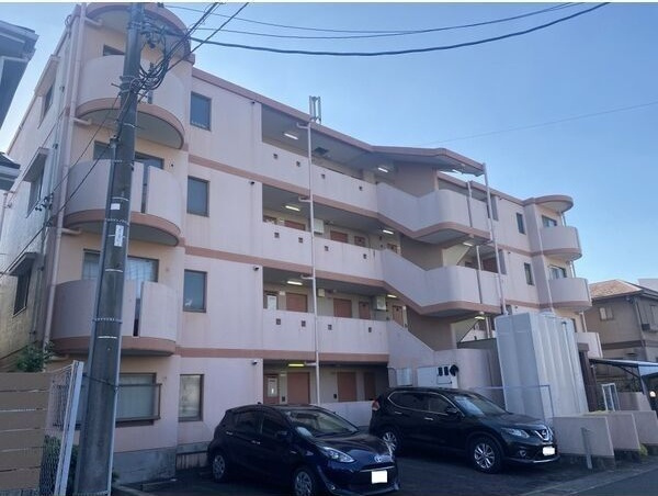 ハイツかなれの外観