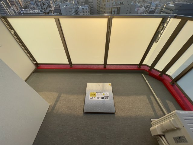 GENOVIA神戸新開地駅前のバルコニー