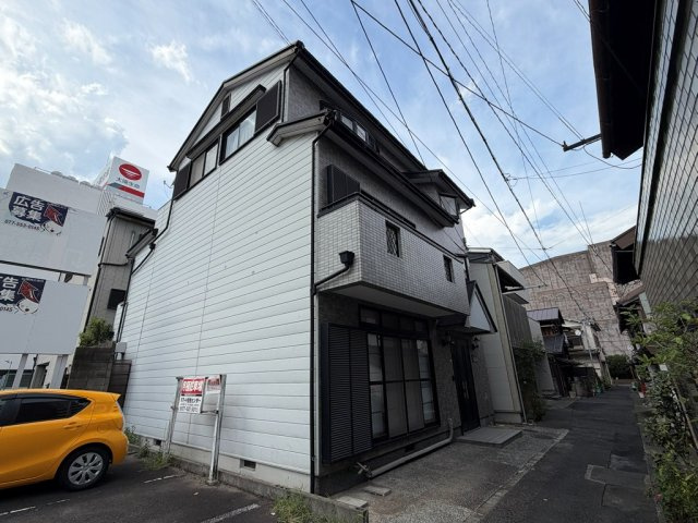 大津市島の関中古住宅の外観