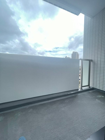 サンビルダープラス　パークサイド六甲のバルコニー