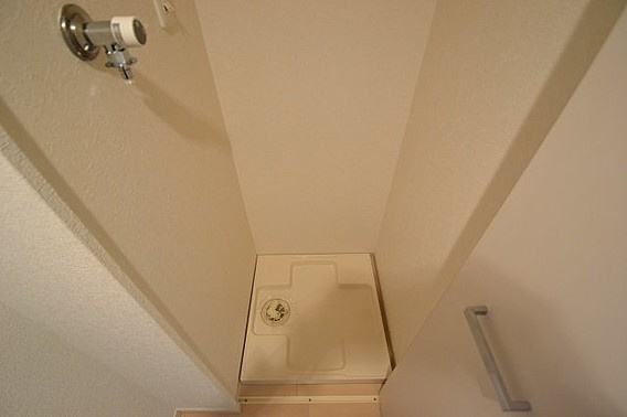 プレサンス三宮東アルバーナの洗面所